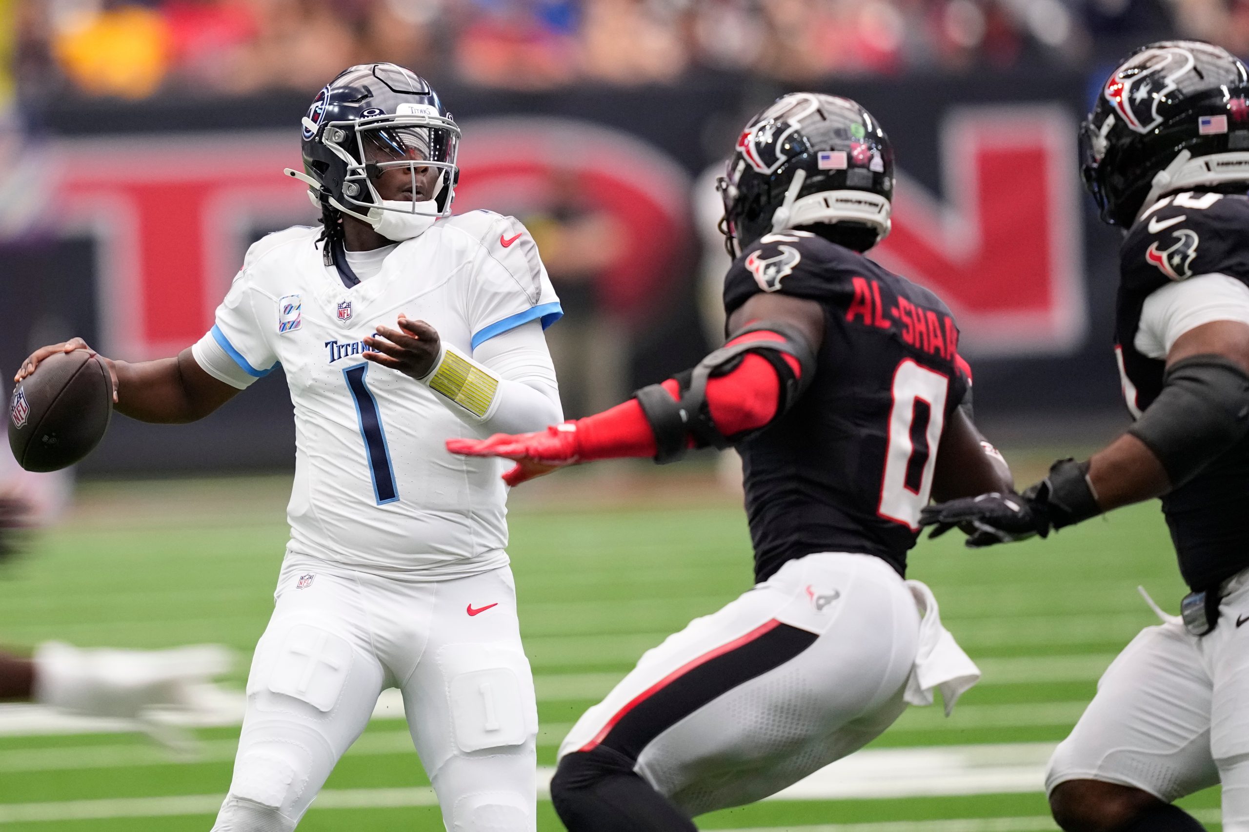 titans-seek-initial-victory-in-arizona