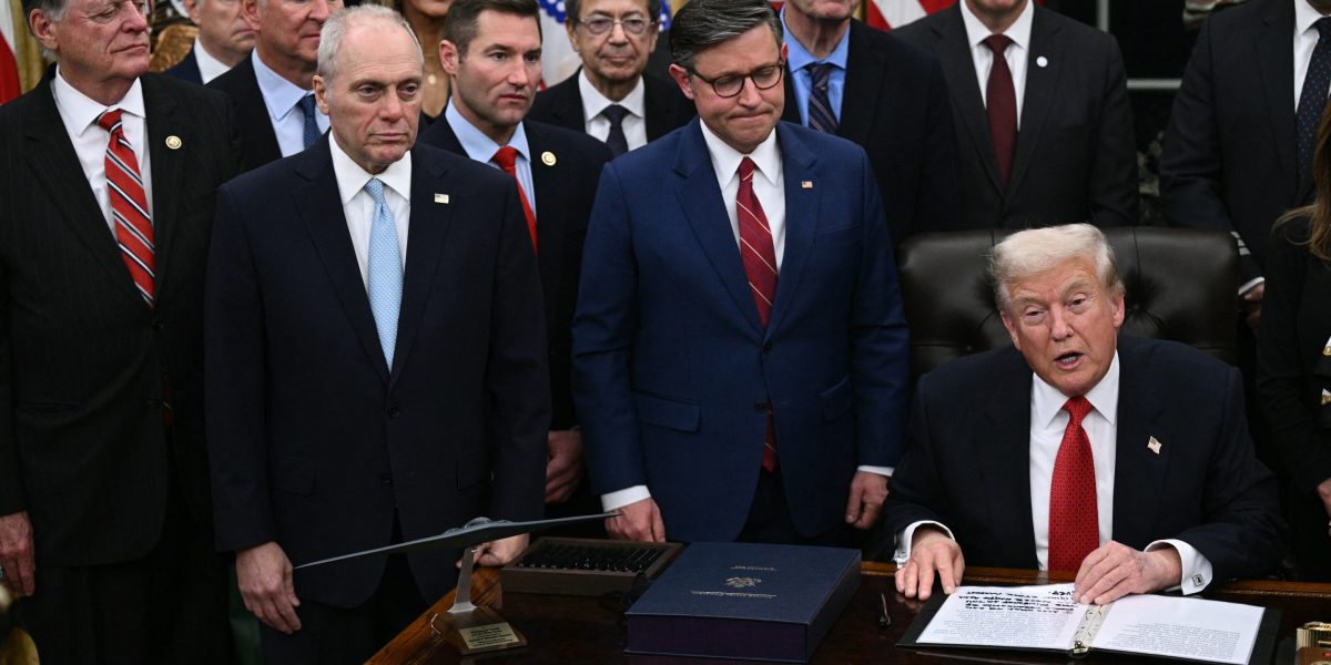 ai-doctors-will-be-good-at-science-but-bad-at-business,-and-big-talk-with-little-action-means-even-higher-drugs-prices:-10-healthcare-predictions-for-2026-from-top-investors