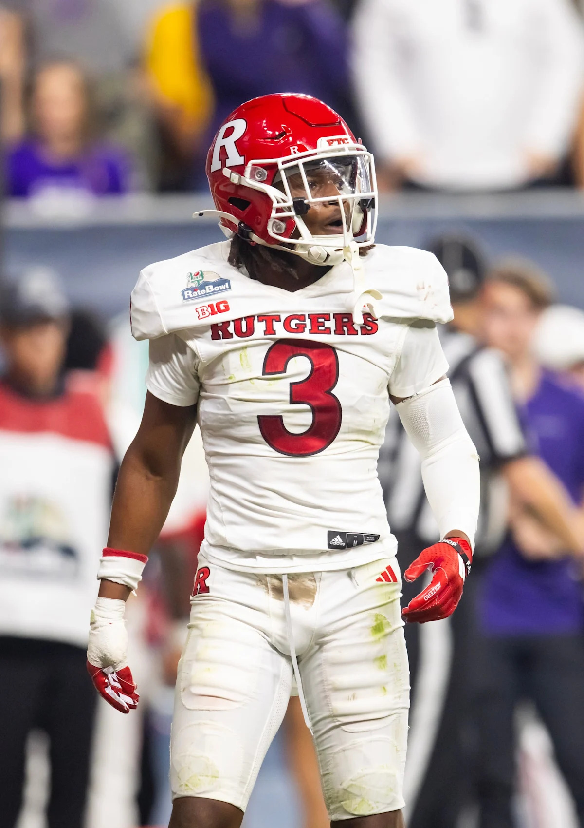 texas-football-transfer-portal-rumors:-sunday-gossip-heats-up